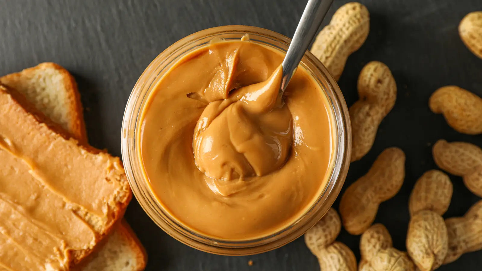  le beurre de cacahuète est un aliment délicieux et nutritif qui peut apporter de nombreux bienfaits à votre santé